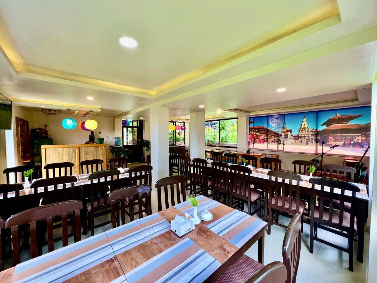 Hotel Sakura Durbar Nagarkot Esterno foto