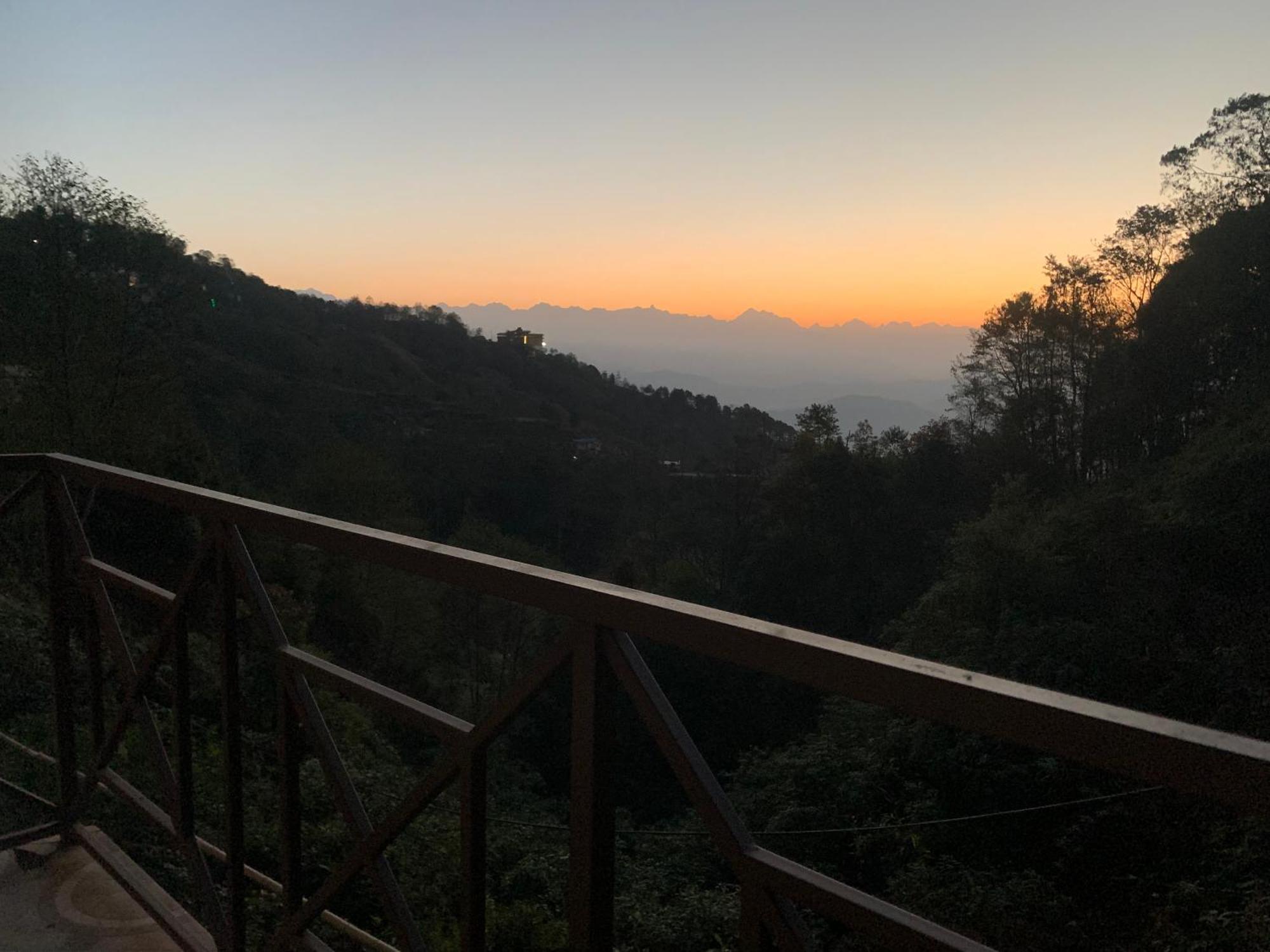 Hotel Sakura Durbar Nagarkot Esterno foto